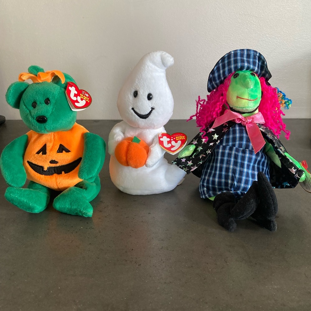 Retired Ty Beanie Babies Halloween Lot